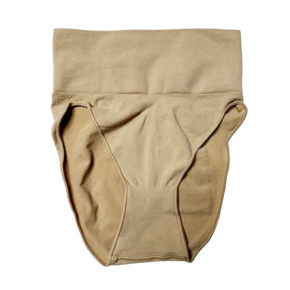 NEW Skims Seamless Sculpt Mid Waist Brief in Desert Women’s S/M - Picture 1 of 6